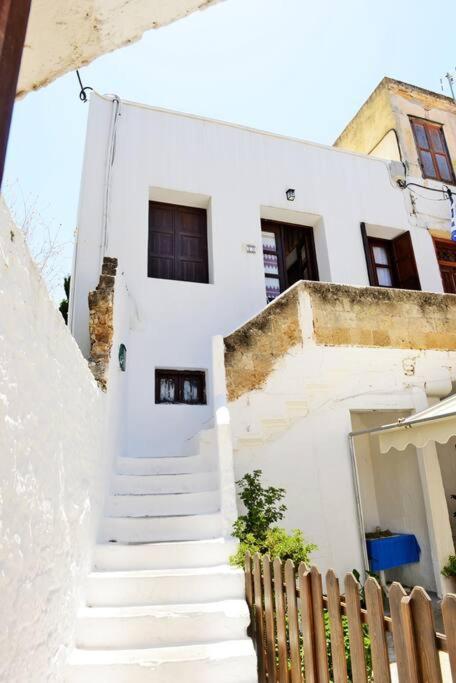Meandros Suite In Old Town Родос Экстерьер фото