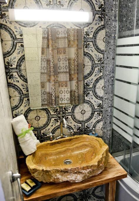 Meandros Suite In Old Town Родос Экстерьер фото