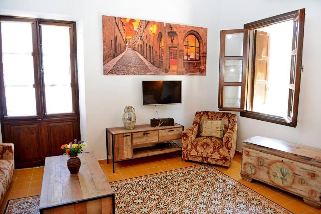 Meandros Suite In Old Town Родос Экстерьер фото