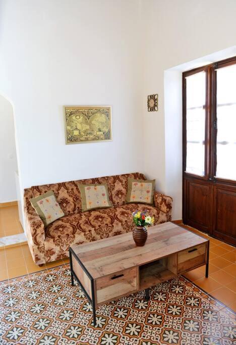 Meandros Suite In Old Town Родос Экстерьер фото